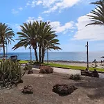 In Americas With Ocean View Apartmán *