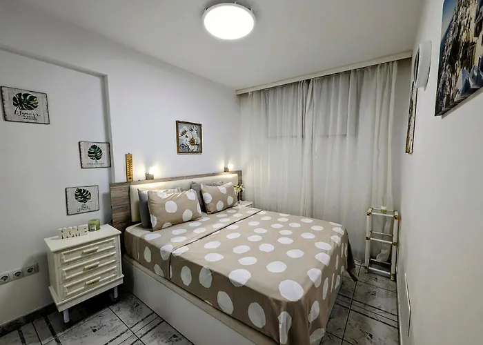 In Americas With Ocean View Apartament Playa Feñabe