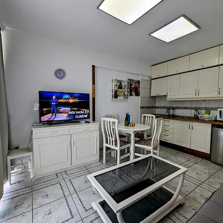 In Americas With Ocean View * Playa Feñabe