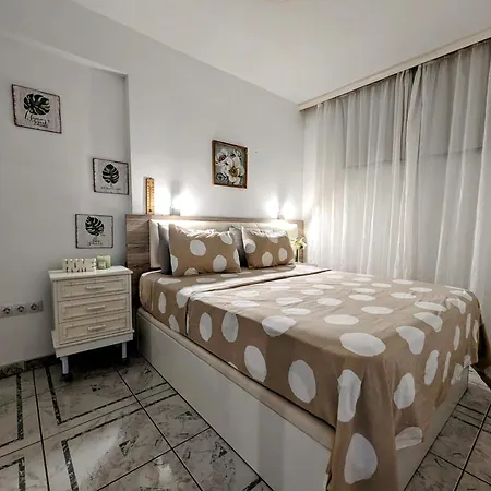 In Americas With Ocean View * Playa Feñabe