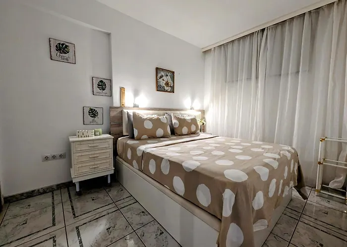 In Americas With Ocean View * Playa Feñabe